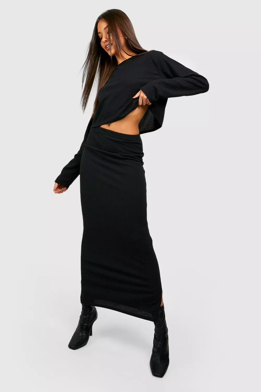 Black Ribbed Midi Skirt With Split alternative image