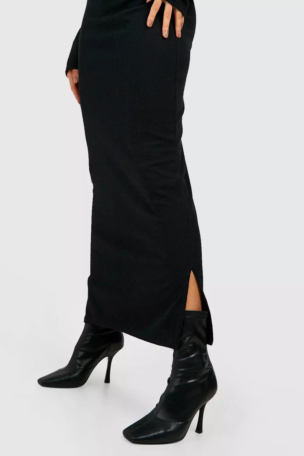 Black Ribbed Midi Skirt With Split alternative image