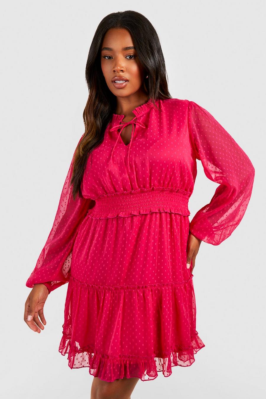 Magenta rosa Plus klänning i prickig mesh med knytdetalj