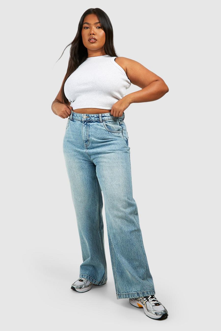 Plus Vintage Wash Relaxed Straight Leg Jeans