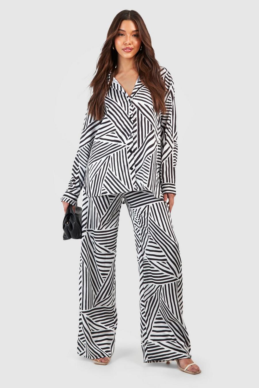 Mono Abstract Print Relaxed Fit Wide Leg Pants | boohoo