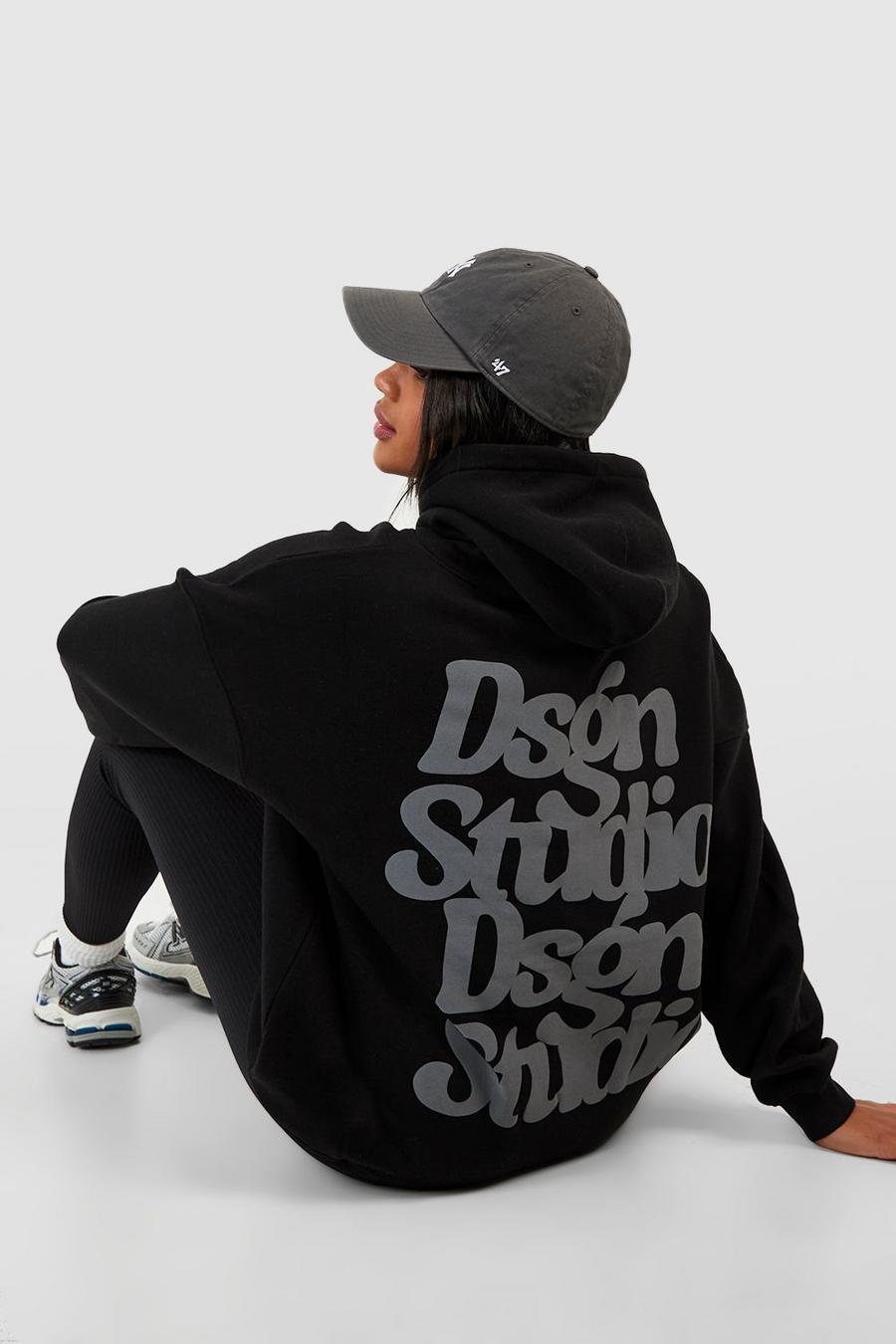 Sudadera oversize con capucha y eslogan Dsgn Studio en relieve, Black image number 1