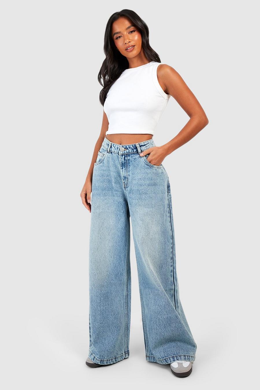 Petite Vintage Wash Relaxed Straight Leg Jeans 
