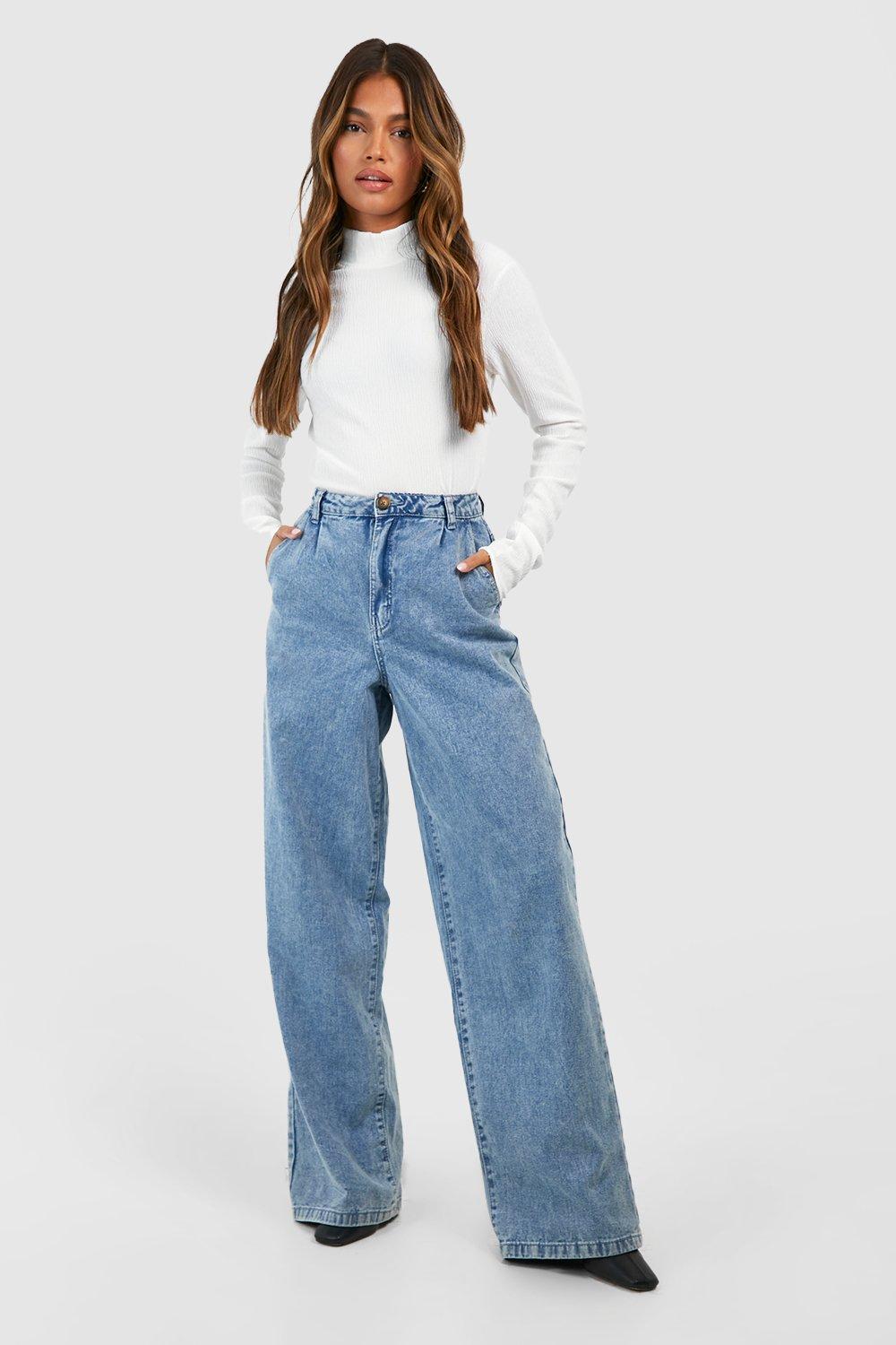 Long sleeve crop top best sale with high waisted jeans