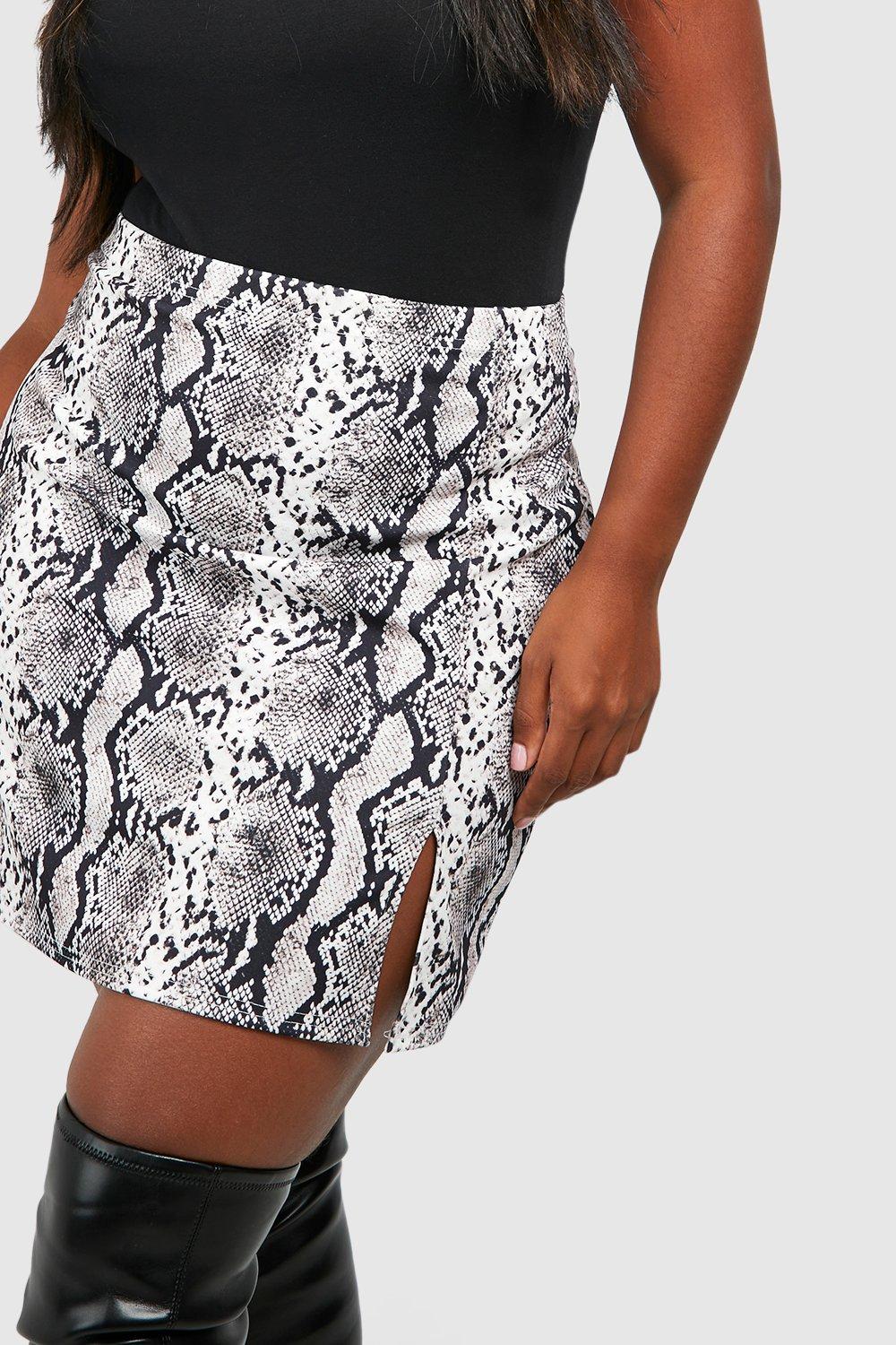 Boohoo petite snake 2024 print midi skirt co-ord