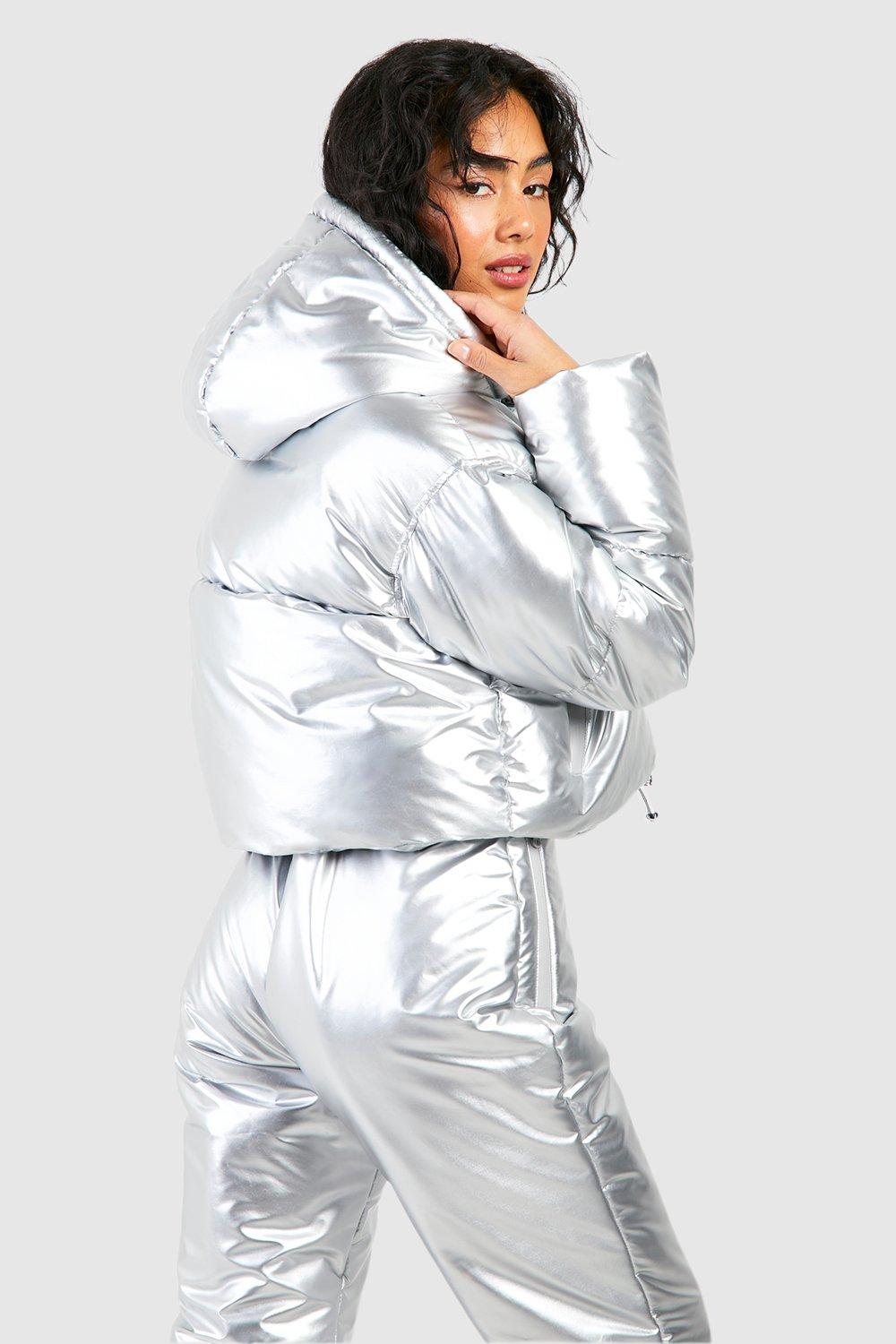 Metallic silver ski outlet jacket