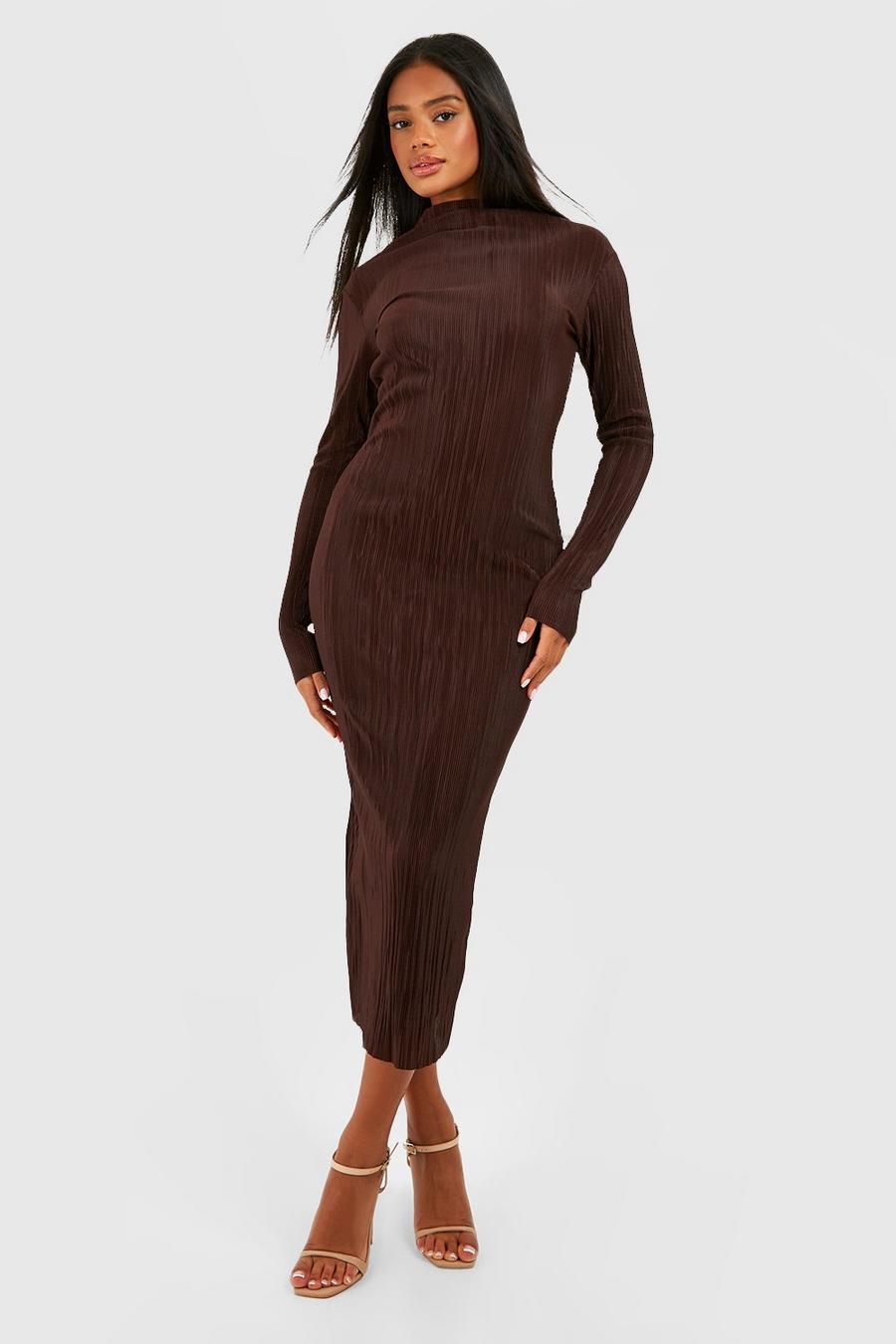 Chocolate marron High Neck Plisse Midaxi Dress