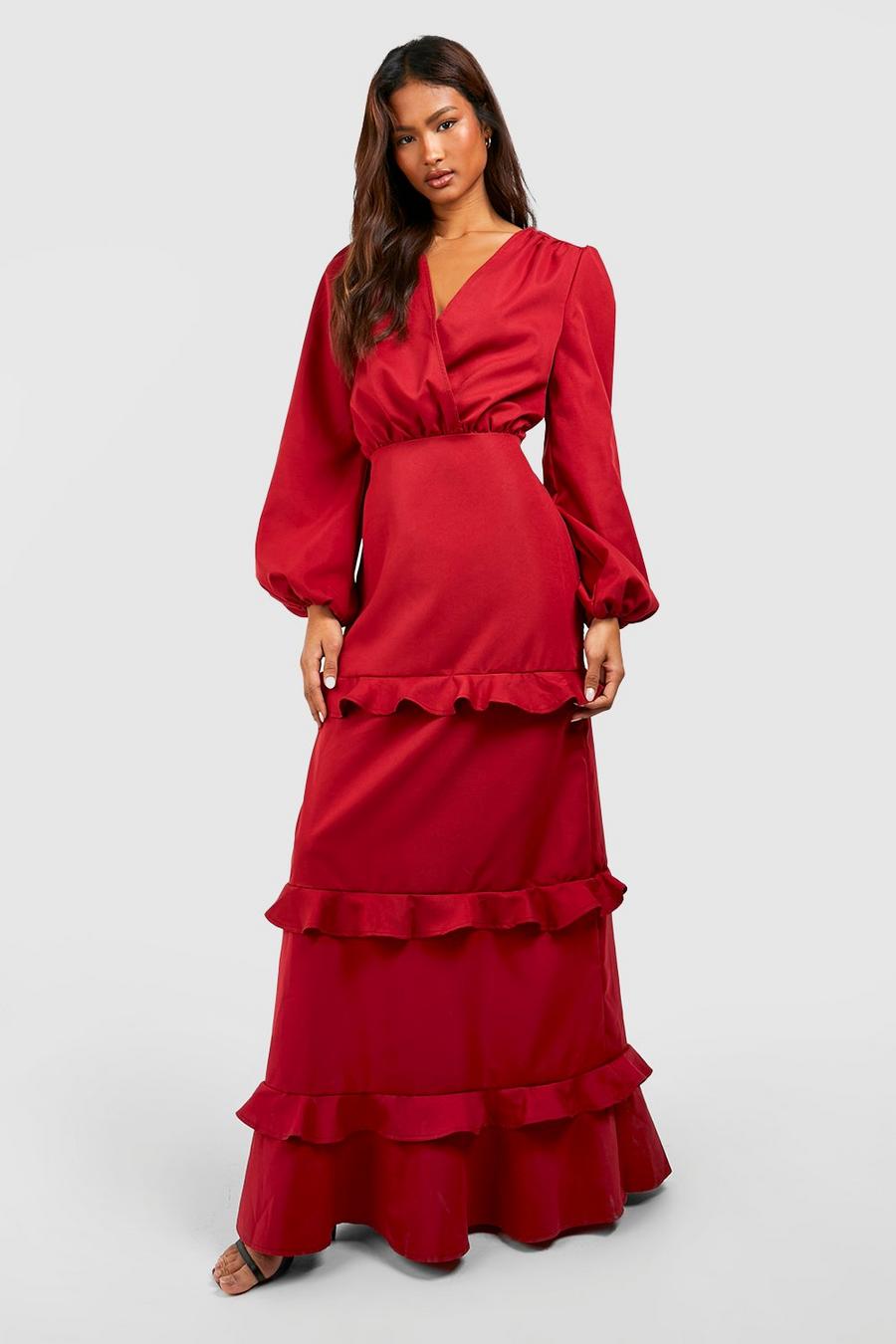 Berry rojo Tall Ruffle Maxi Dress