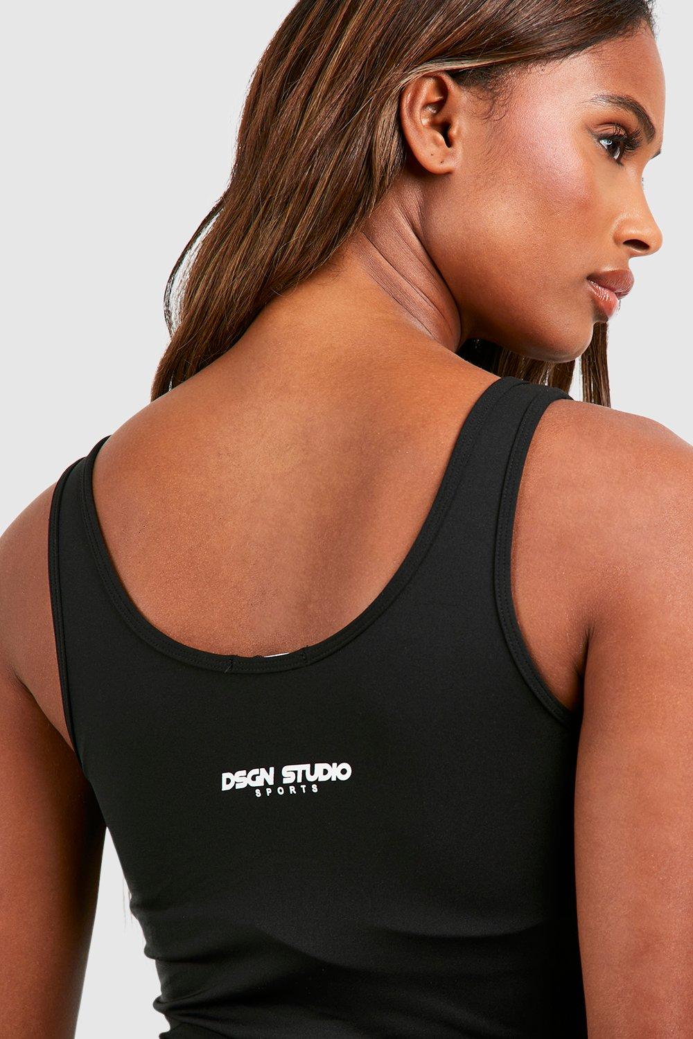 https://media.boohoo.com/i/boohoo/gzz70989_black_xl_3/female-black-dsgn-studio-supersoft-peached-sculpt-padded-tank-top