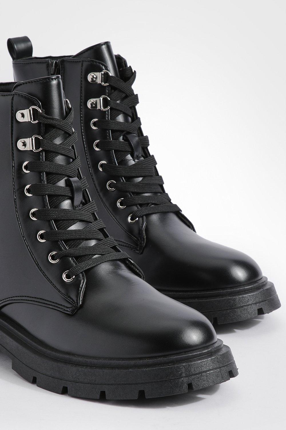 Wide fit biker deals boots uk