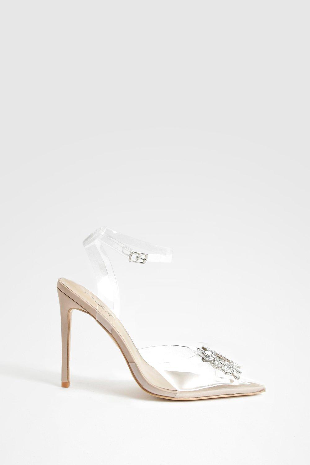 Wide fit clearance white pumps