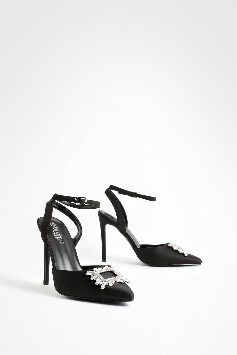 Wide fit 2024 black pumps