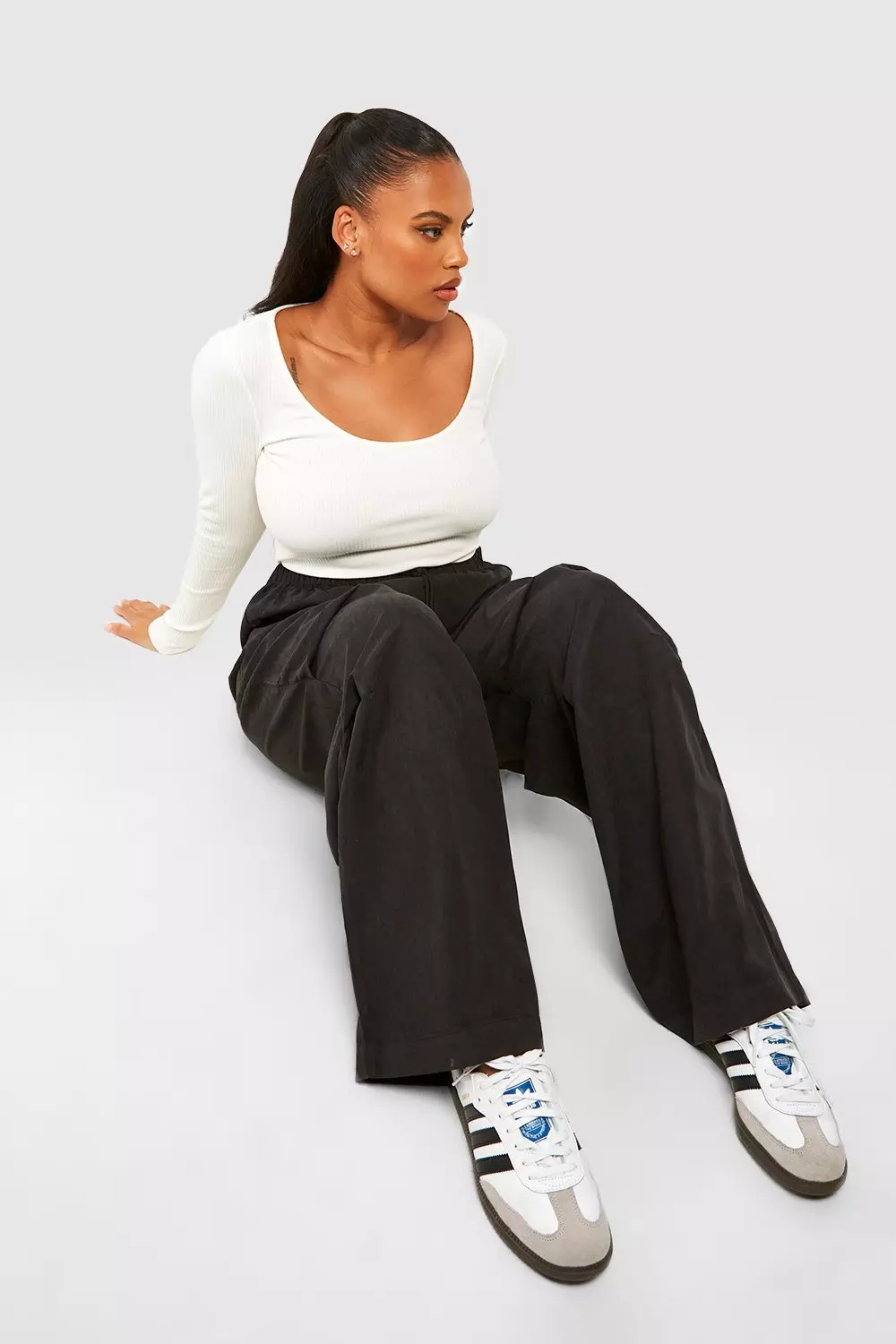 Black Plus Relaxed Soft Touch Cargo Wide Leg Trouser alternative image