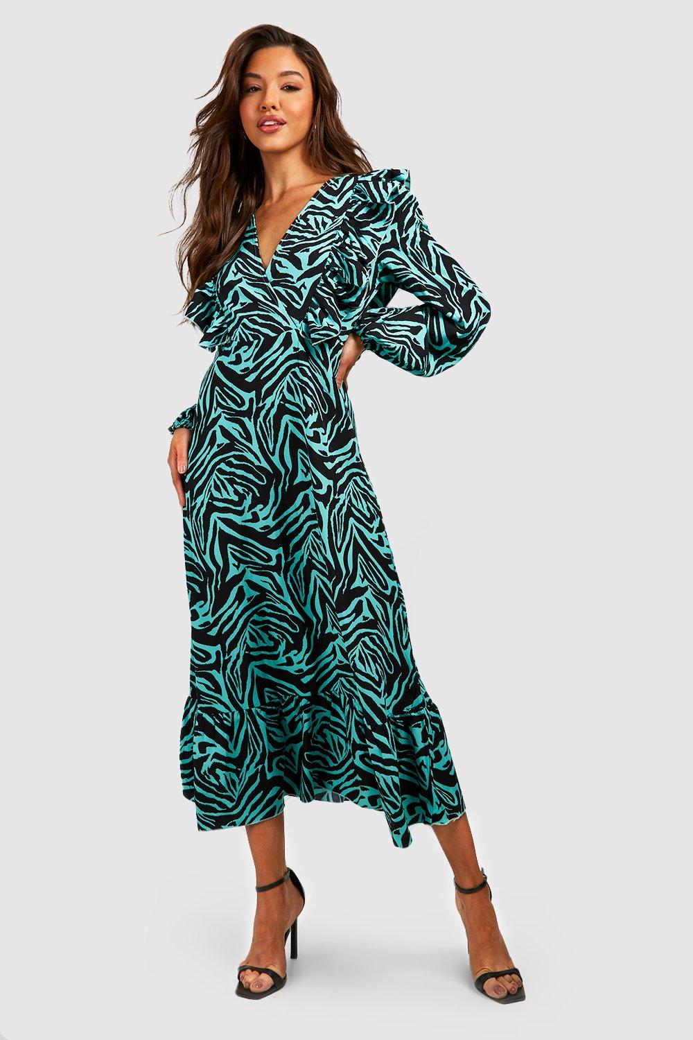 Boohoo green clearance leopard print dress