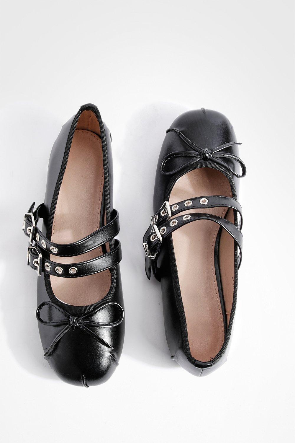 Black best sale stud flats