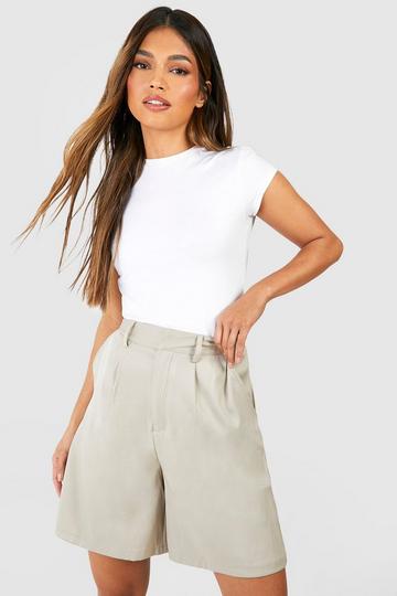 Longline Tailored Dad Short taupe