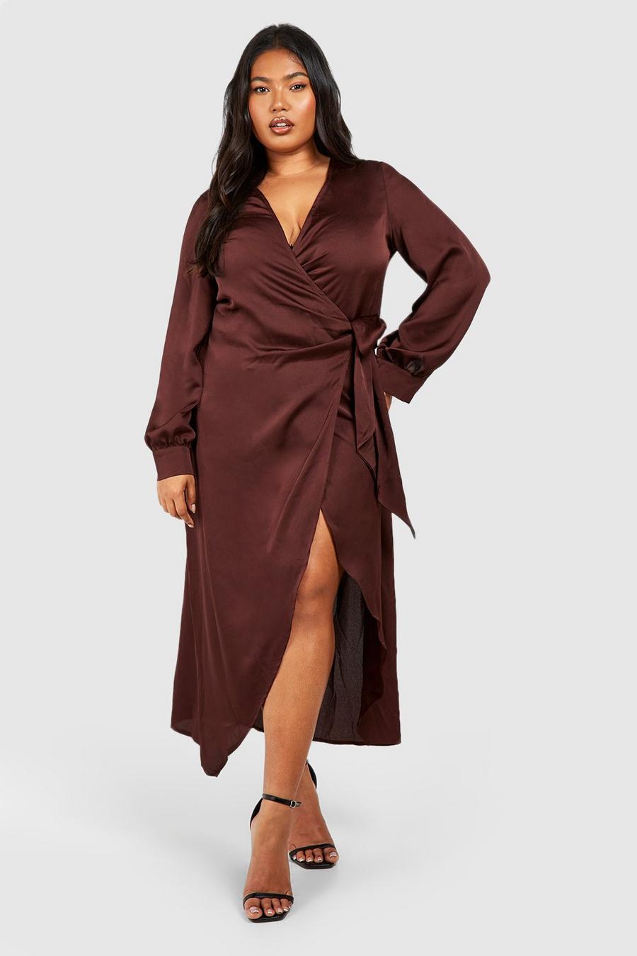 Grande taille - Robe portefeuille satinée à manches tombantes, Chocolate