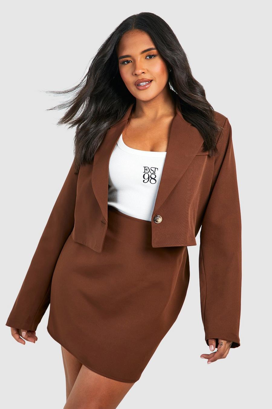 Chocolate Plus Woven Cropped Boxy Blazer image number 1