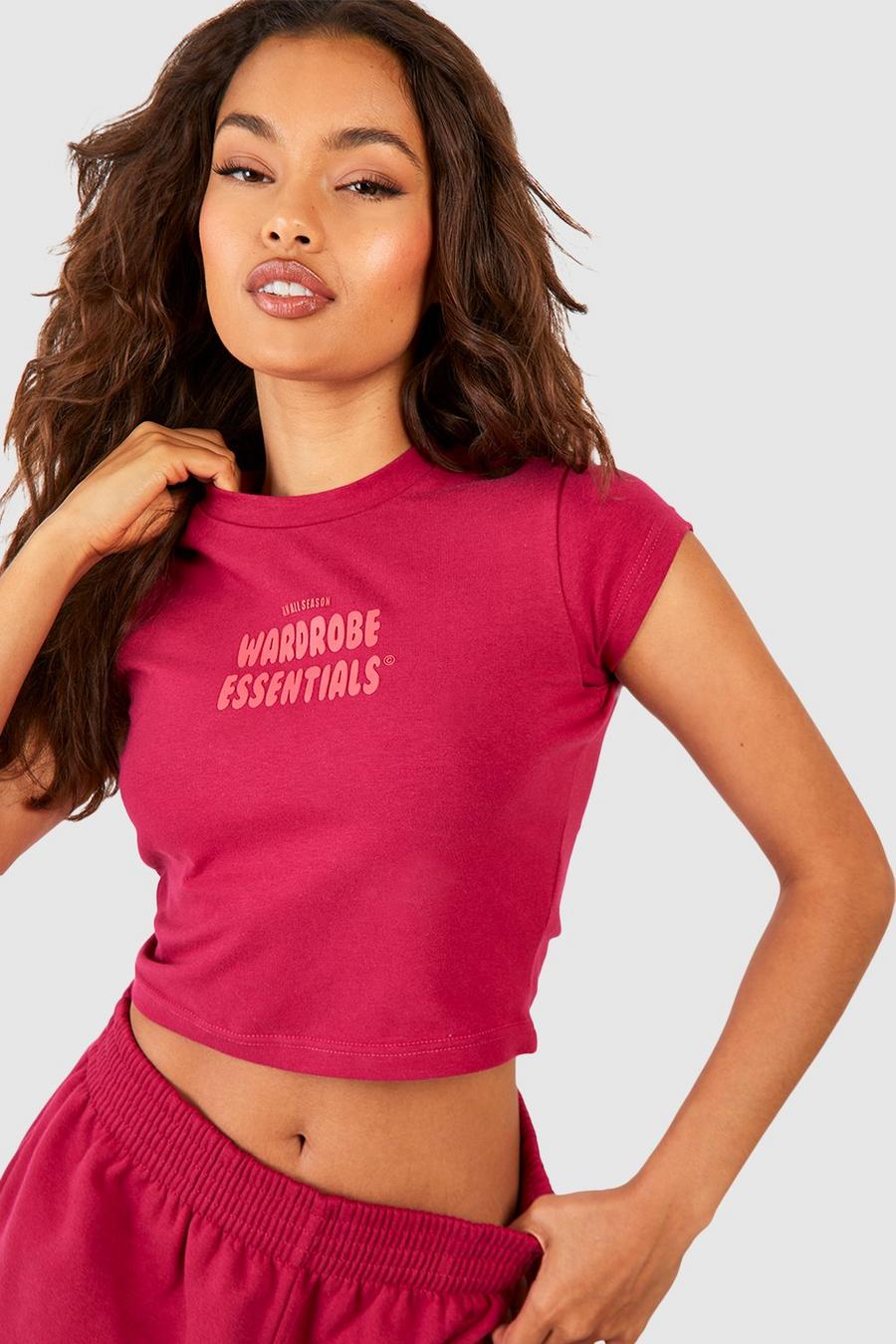 Burgundy Wardrobe Essentials T-shirt med brodyr och holkärm