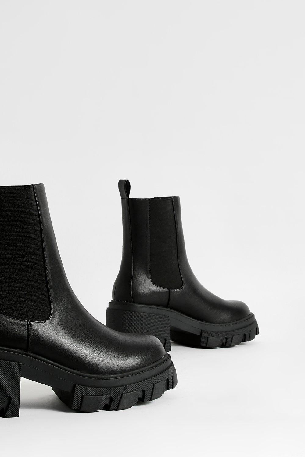 Low heel chelsea store boots