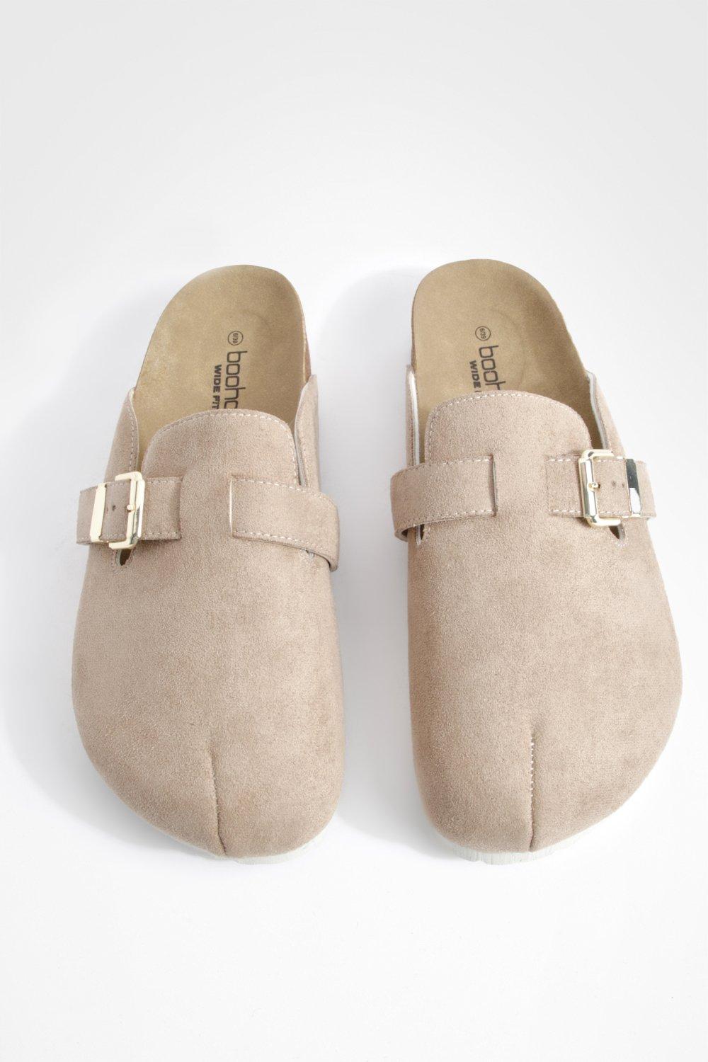 Wide Fit Closed Toe Clogs