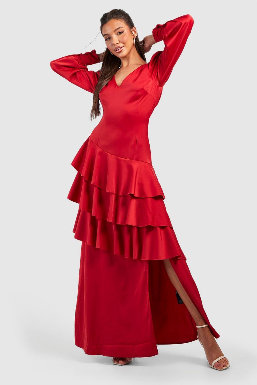 Red Långklänning i satin med volanger image number 1