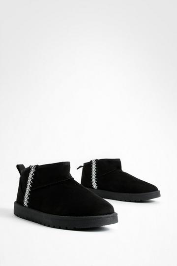 Embroidered Detail Cosy Boots black