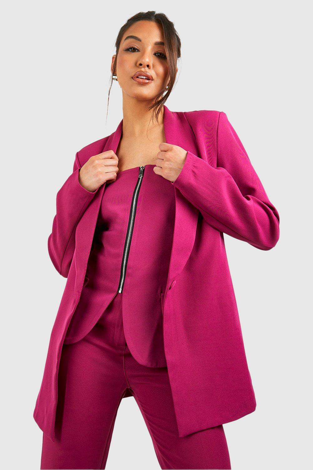 Blazer cintré à décolleté plongeant