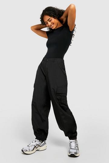 Oversized Baggy Cargo Parachute Broek black