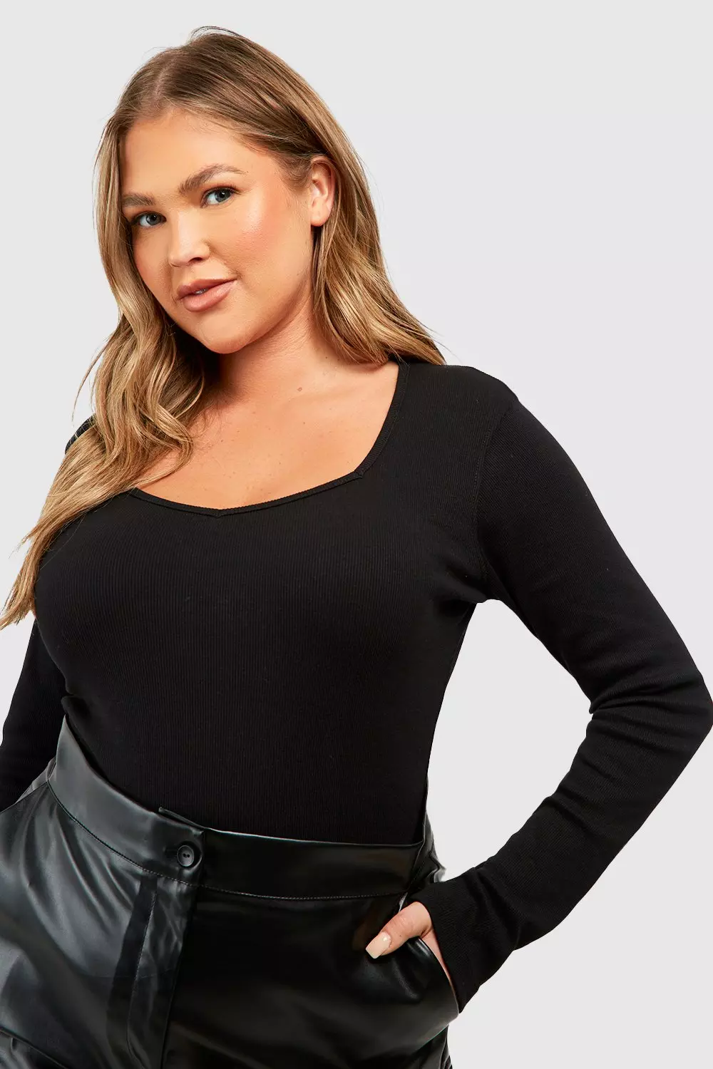 Black Plus Sweetheart Neck Long Sleeve Bodysuit  alternative image