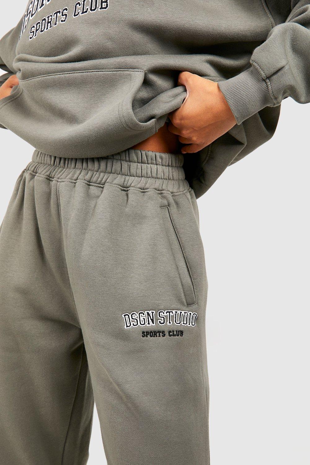 Calvin klein grey 2024 joggers kourtney kardashian