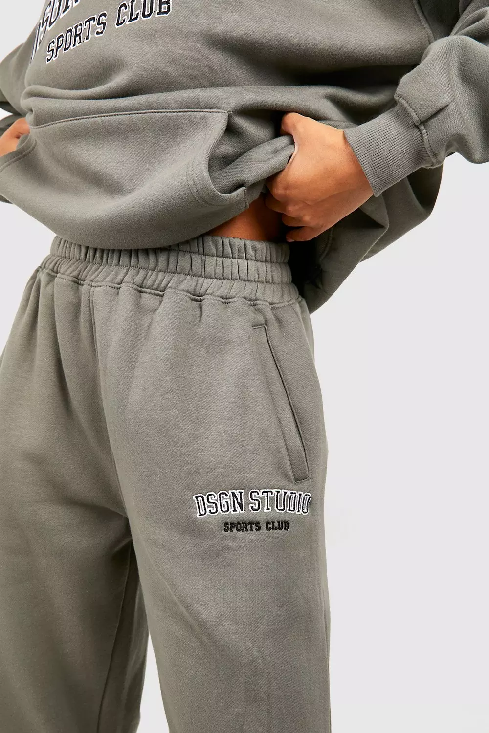 Khaki Dsgn Studio Applique Oversized Jogger alternative image