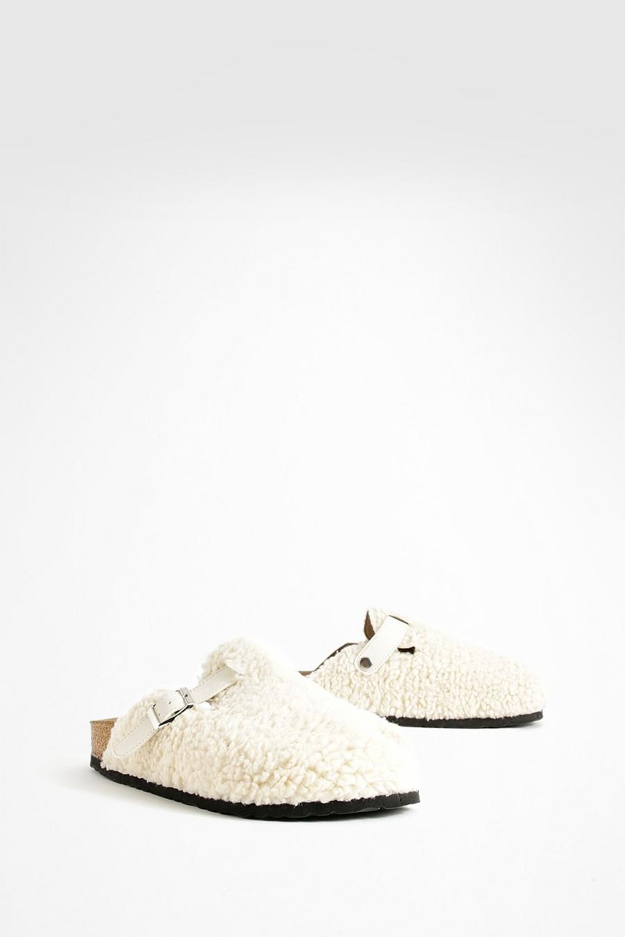 Cream Clogs i teddy med bred passform image number 1