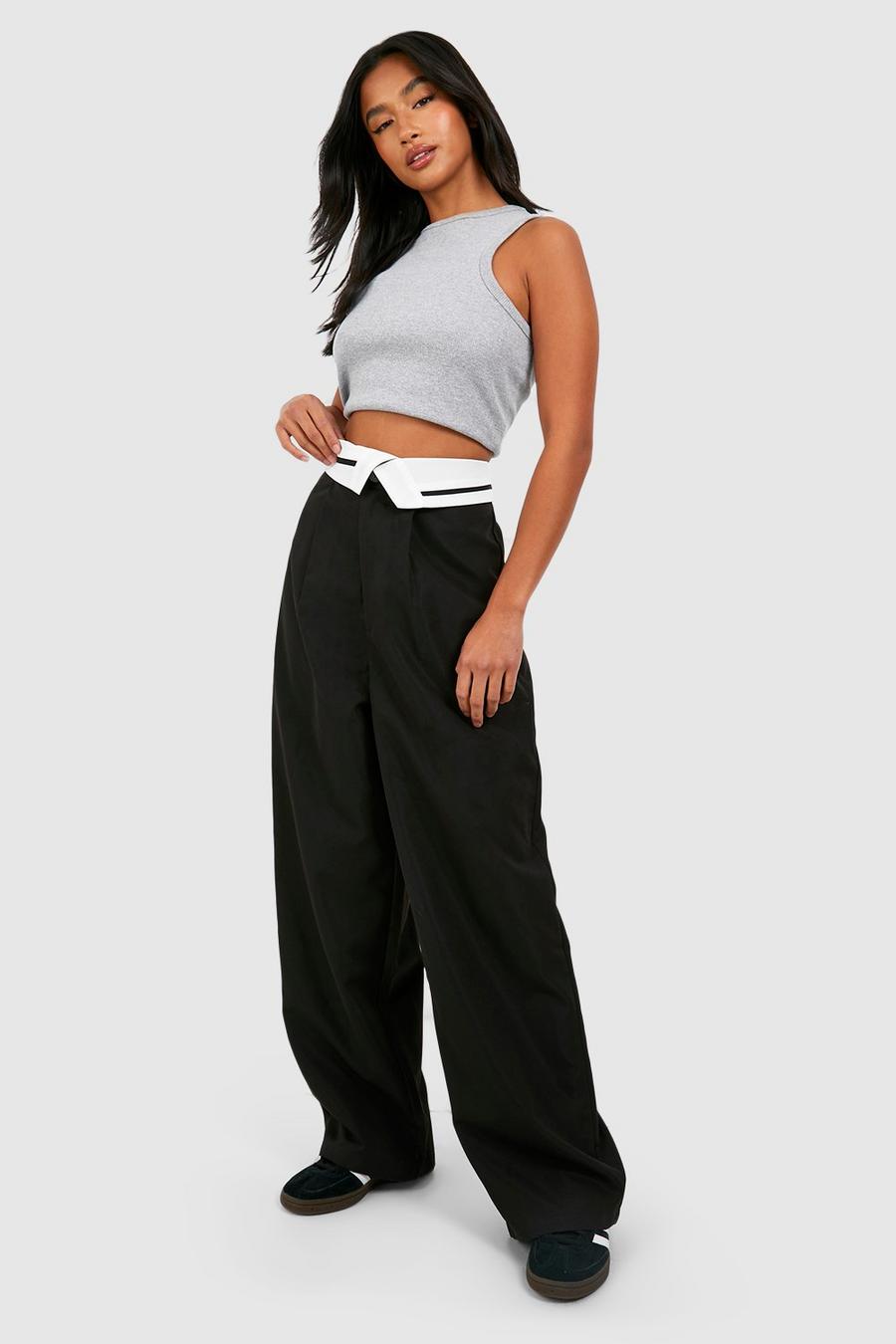 Pantalón Petite de pernera ancha con cintura elástica y tiras en contraste, Black image number 1