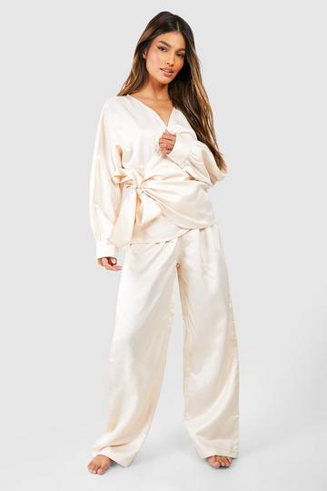 Cream White Valentine'S Satin Wrap Pajama Set