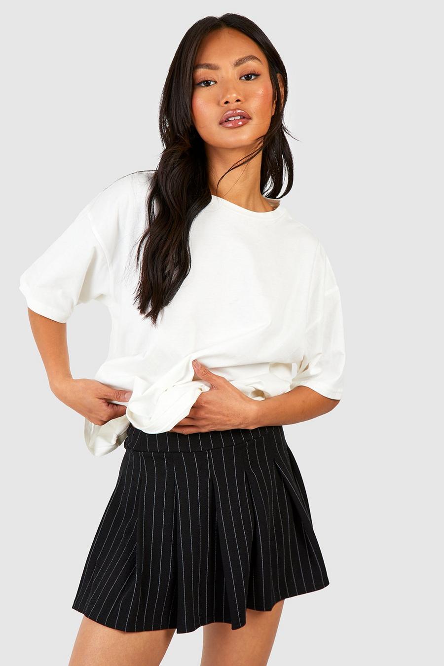 Mini-jupe plissée à rayures fines, Black image number 1