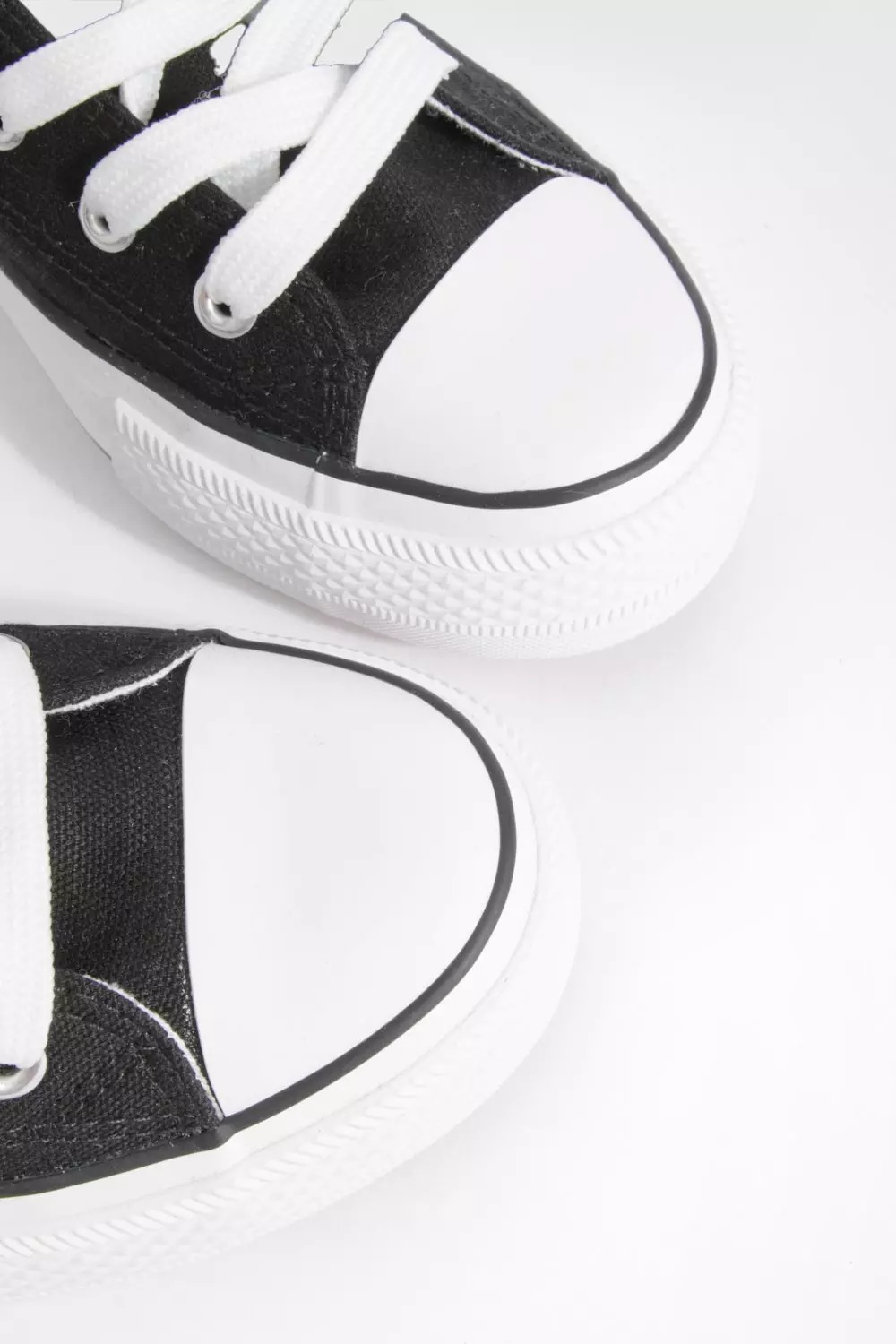 Black Platform High Top Lace Up Trainers    صورة بديلة