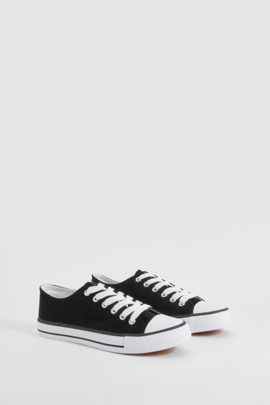 Black_white Low Top Lace Up Sneakers image number 1