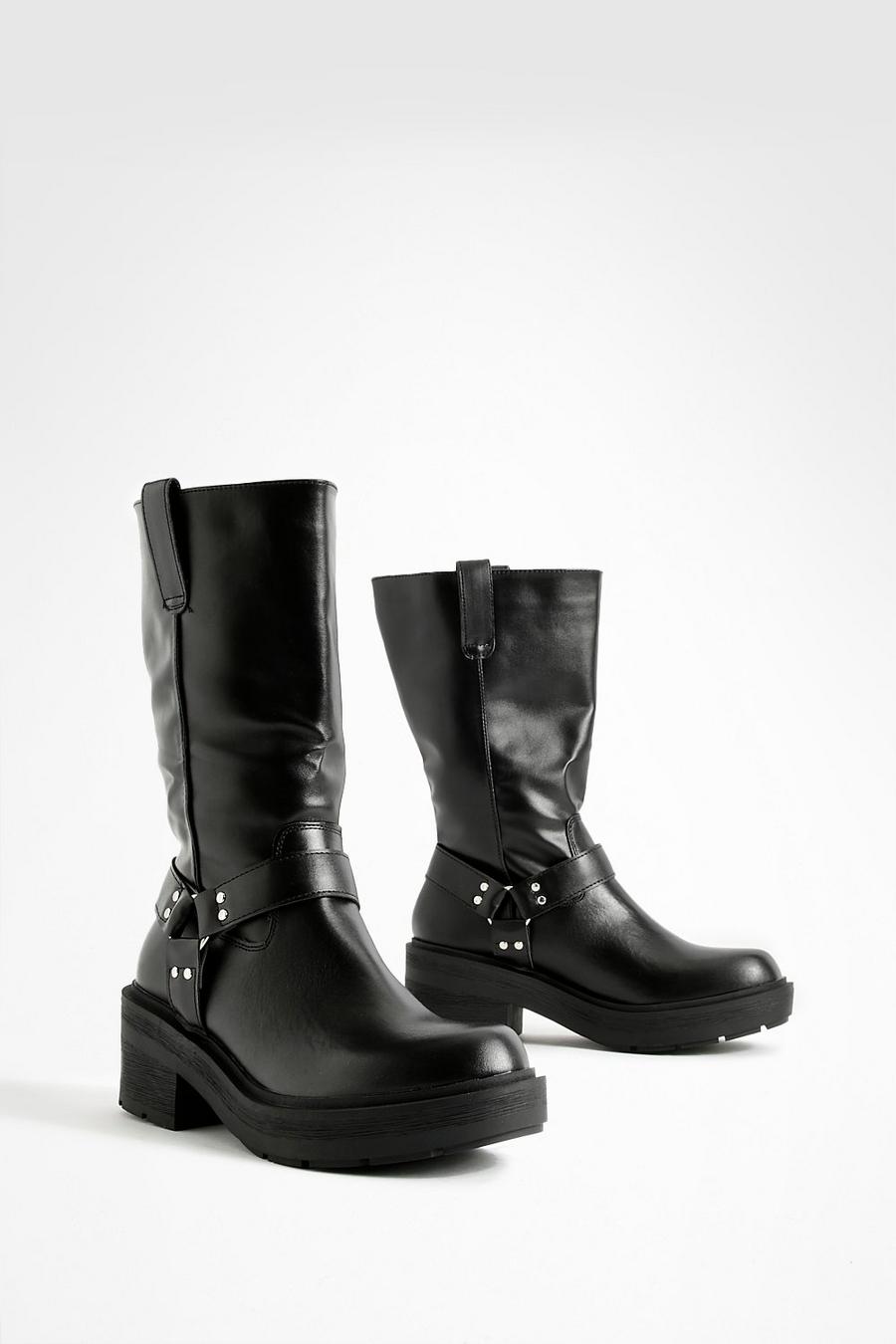 Black Höga boots med chunky sula och spännen image number 1