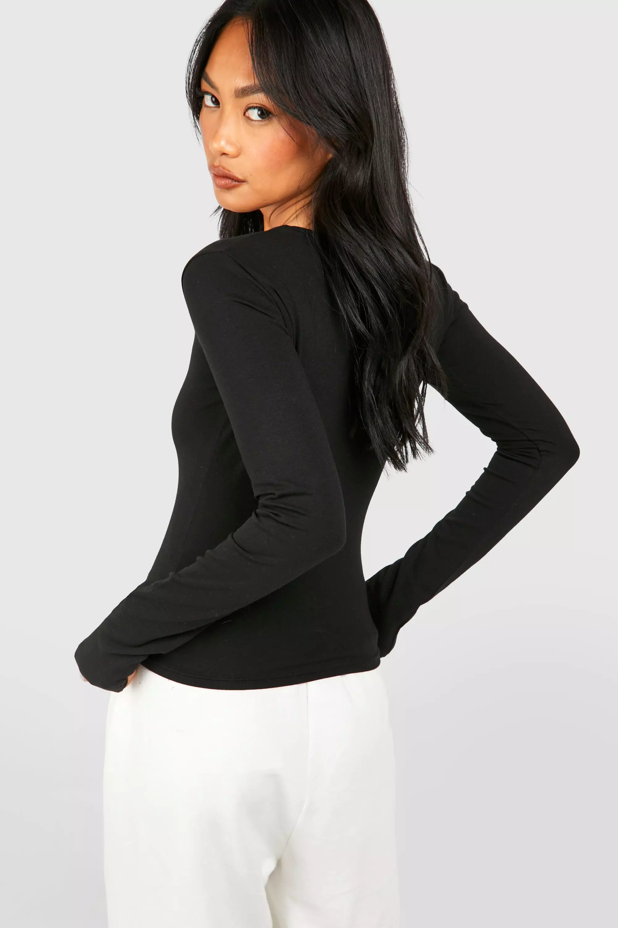 Light grey Jersey Super Soft Asymmetric Cut Out Top   صورة بديلة