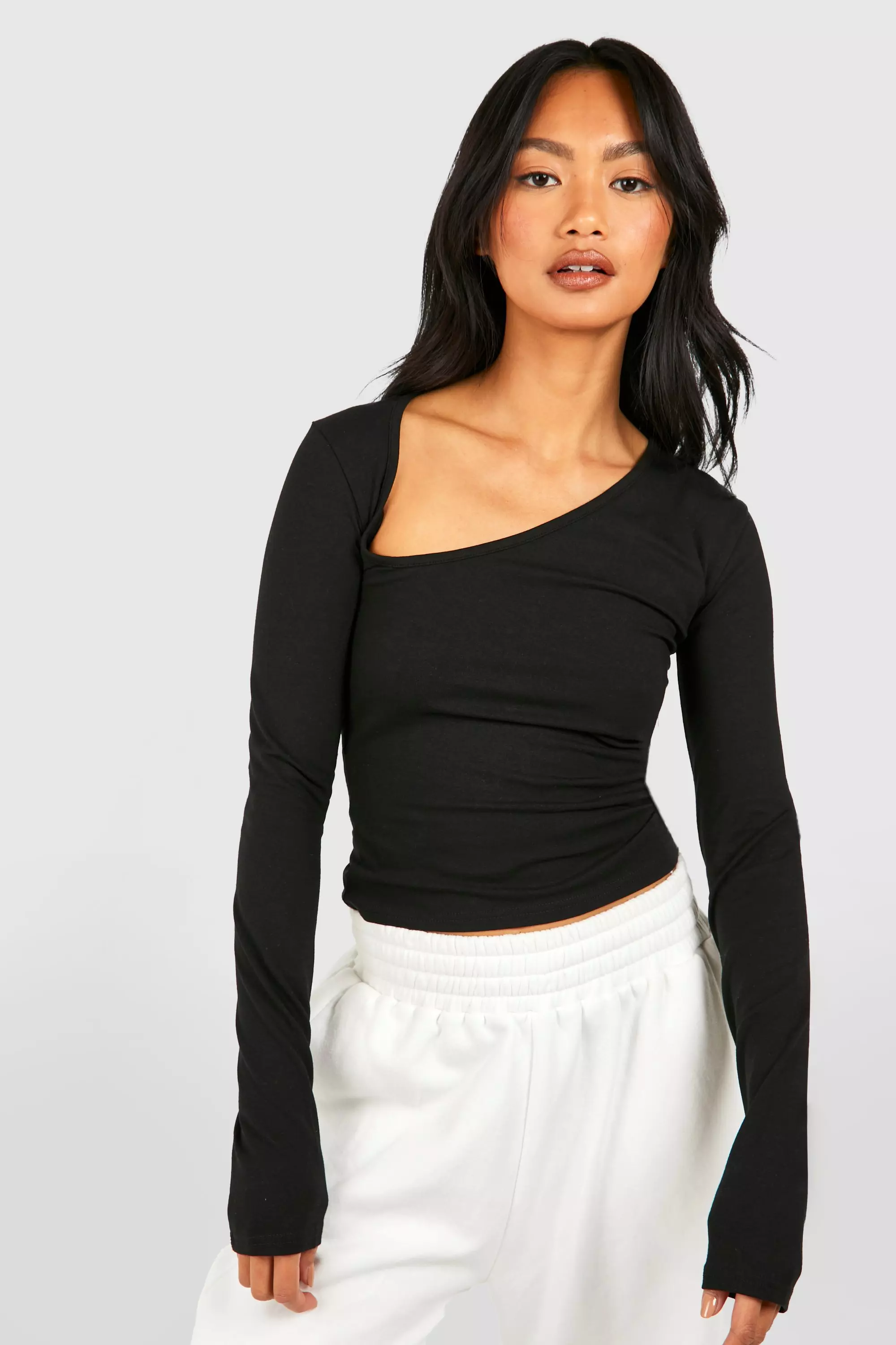 Light grey Jersey Super Soft Asymmetric Cut Out Top   صورة بديلة