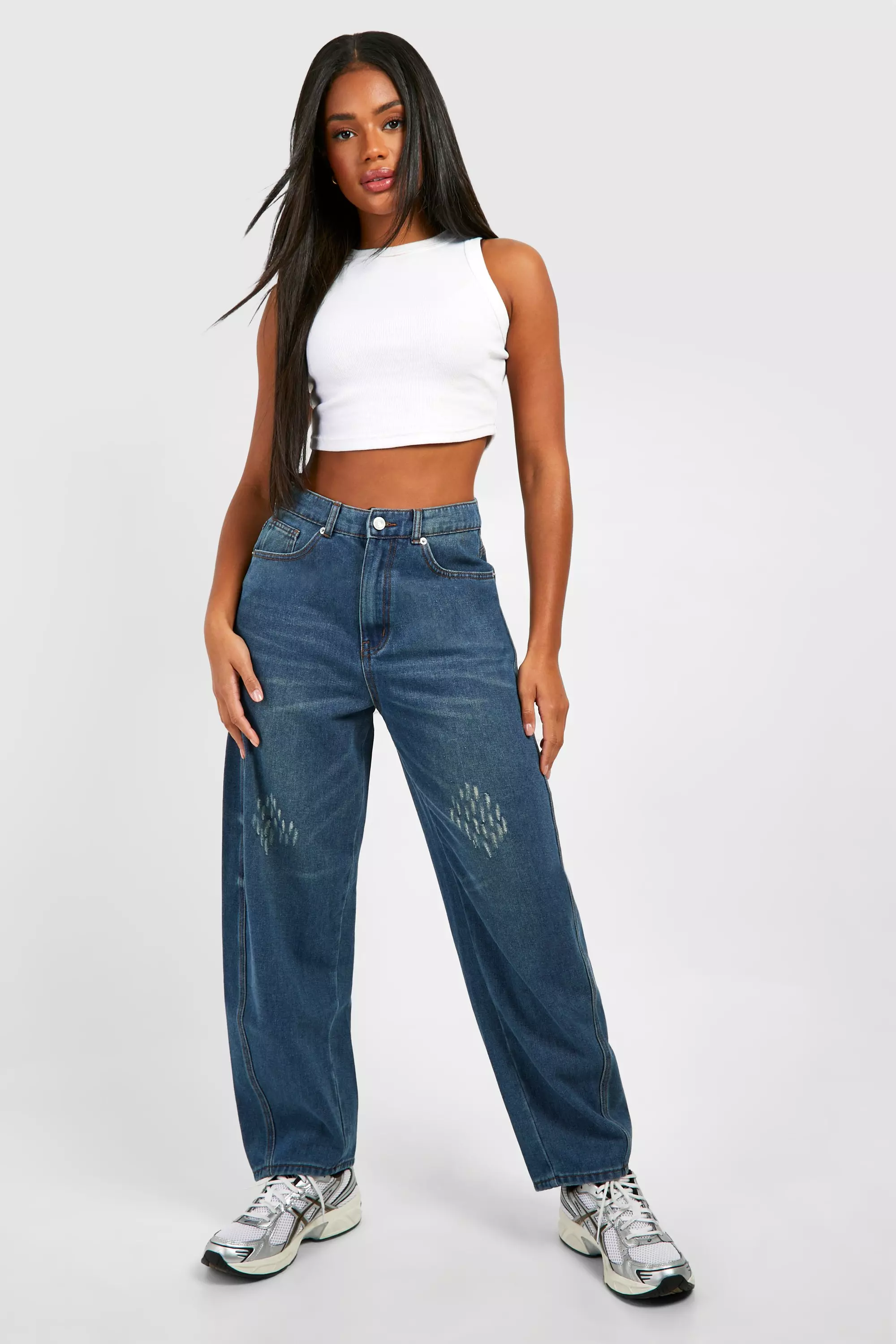 Vintage blue Mid Rise Carrot Fit Jeans  صورة بديلة