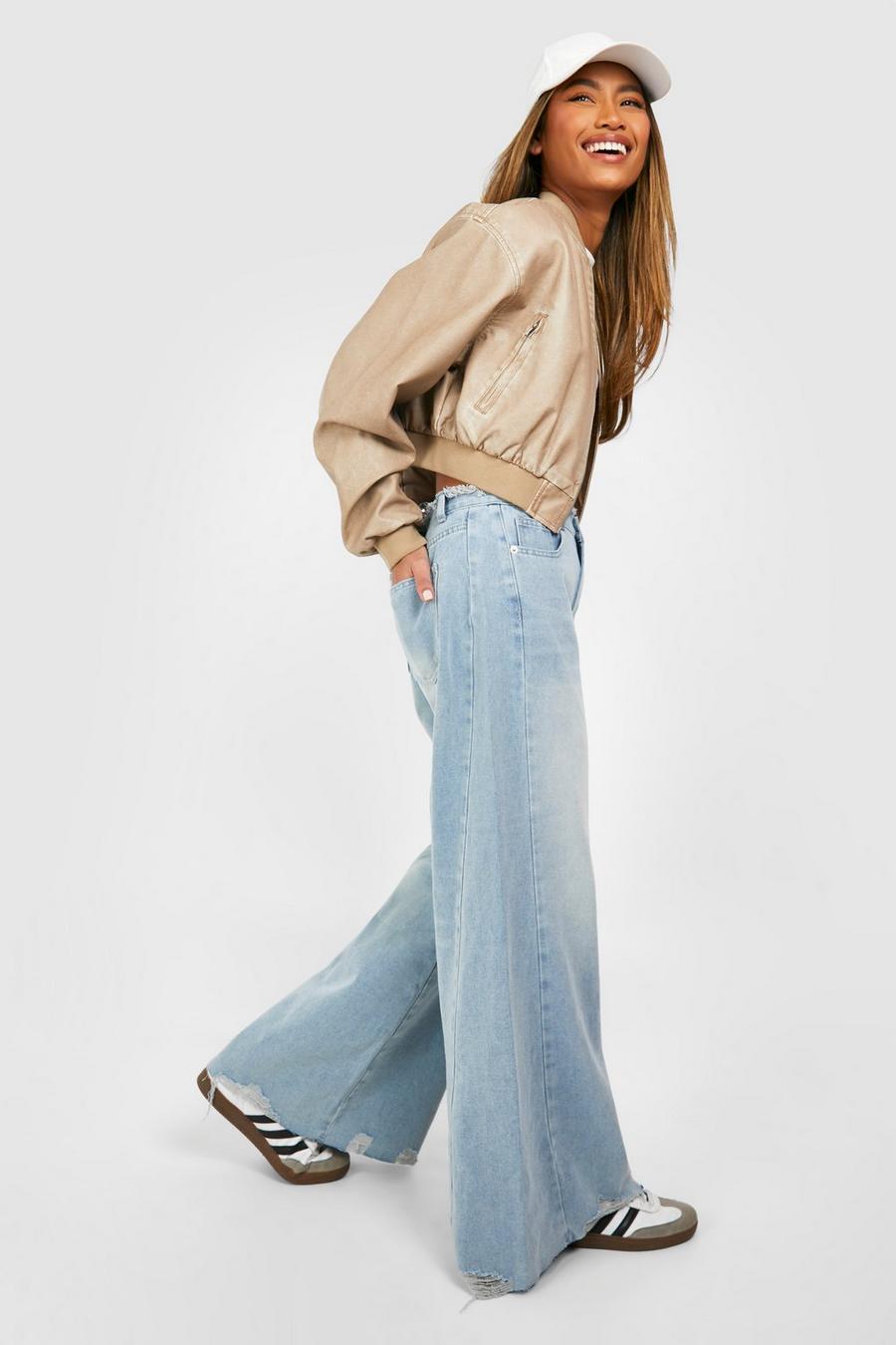 Low-Rise Jeans mit weitem Bein und ausgefranstem Saum, Light blue image number 1