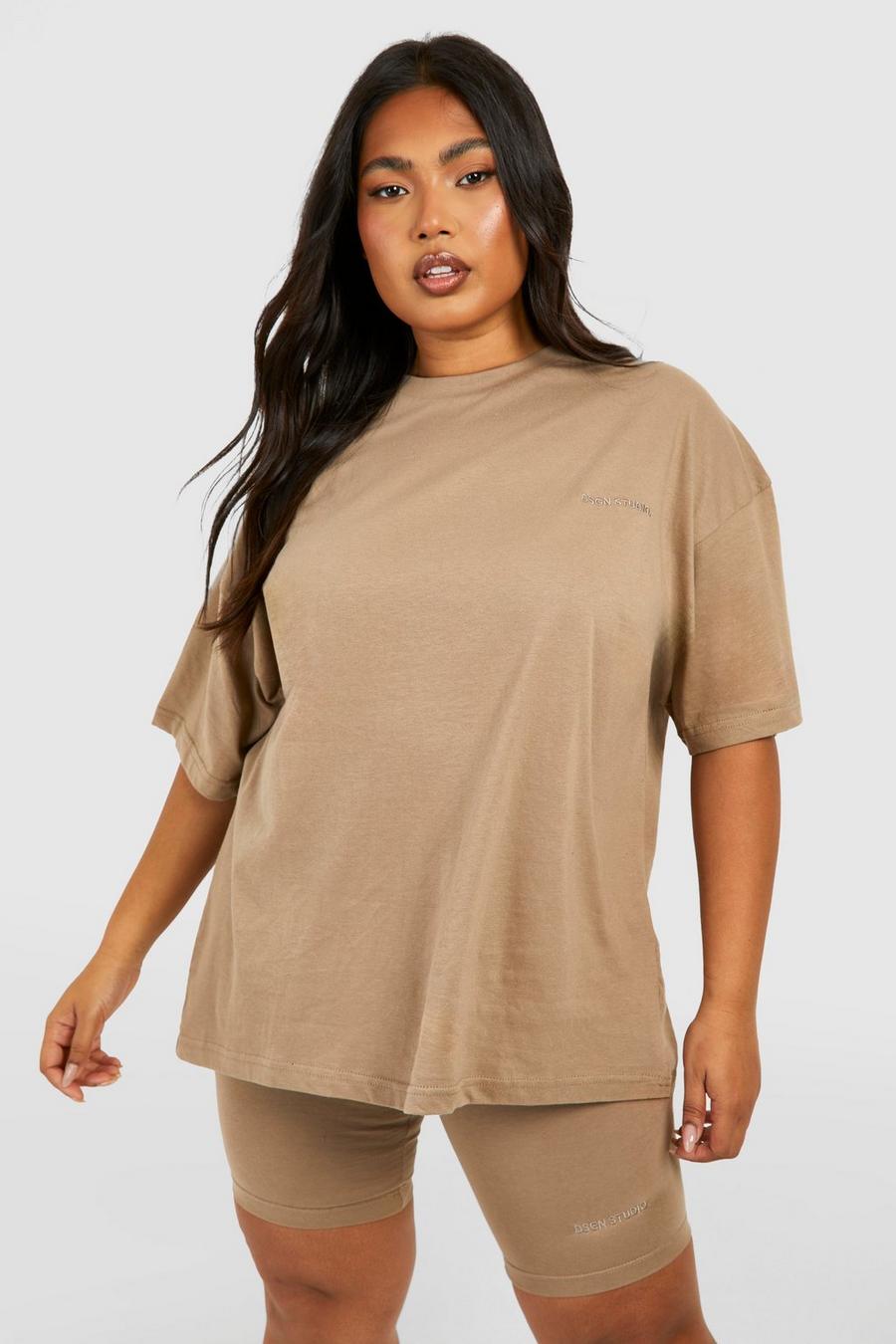Taupe Plus Oversize t-shirt och cykelbyxor image number 1