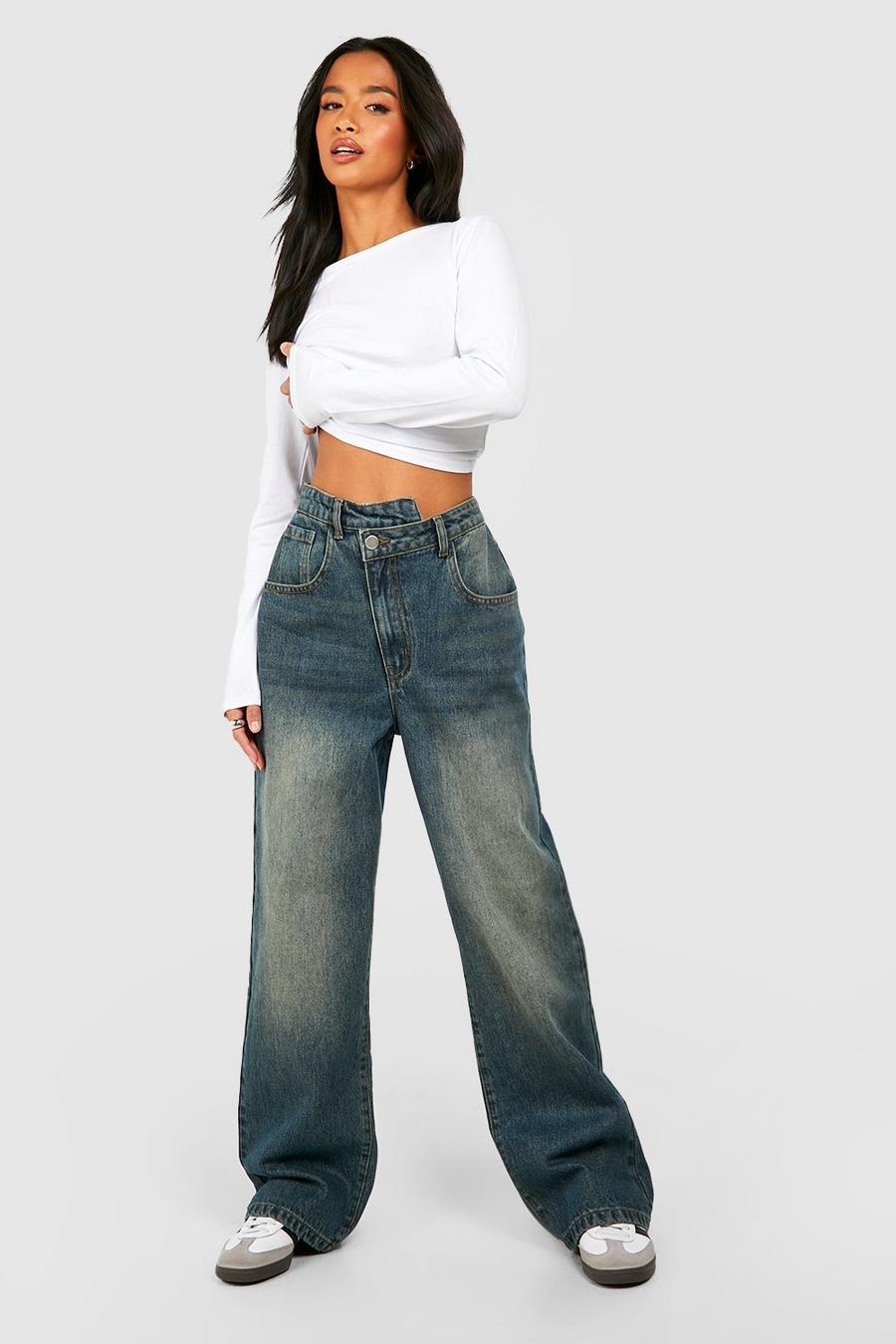 Vintage wash Petite Jeans med raka ben och asymmetriskt midjeband image number 1