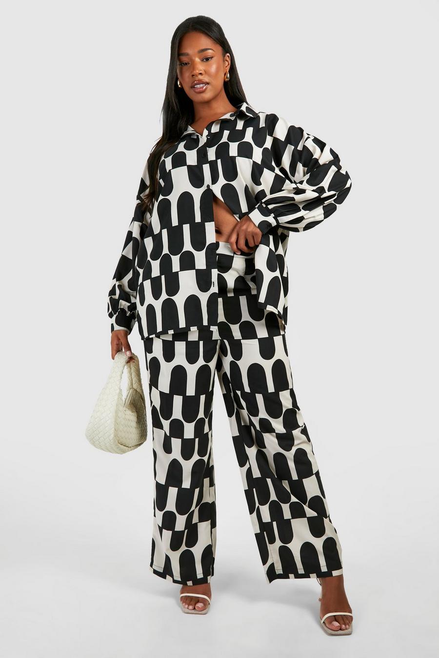 Black Plus Mono Abstract Co Ord Set  image number 1