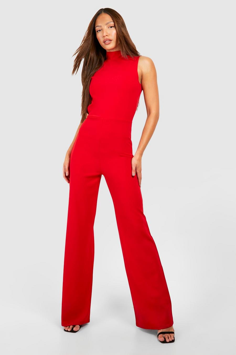 Red Tall Crêpe Jumpsuit Met Hoge Hals En Open Rug