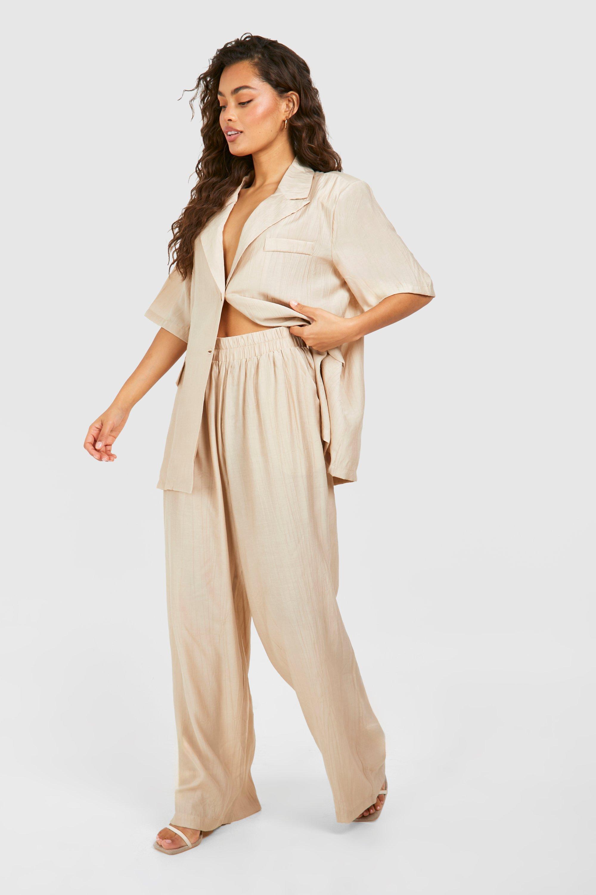 Textured Crinkle Relaxed Fit Wide Leg Trousers boohoo UK