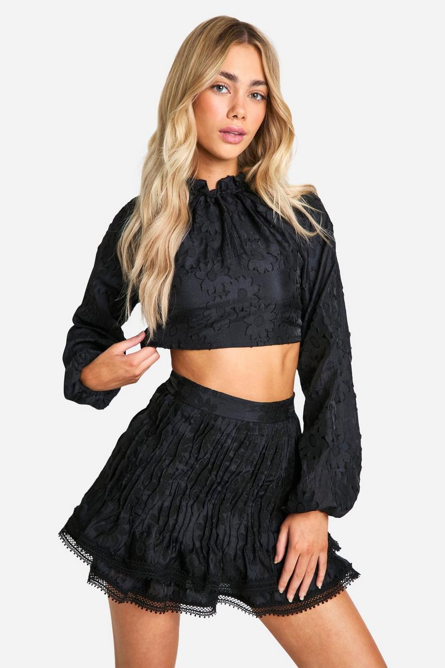 Black Premium Lace Puff Sleeve Top