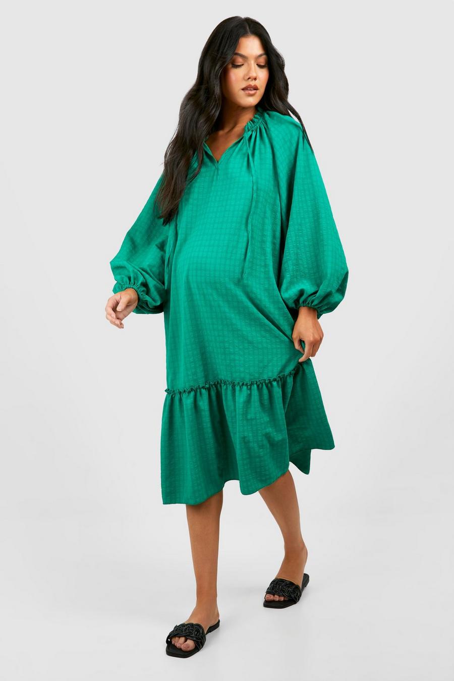 Maternité - Robe de grossesse à volants texturée, Khaki image number 1